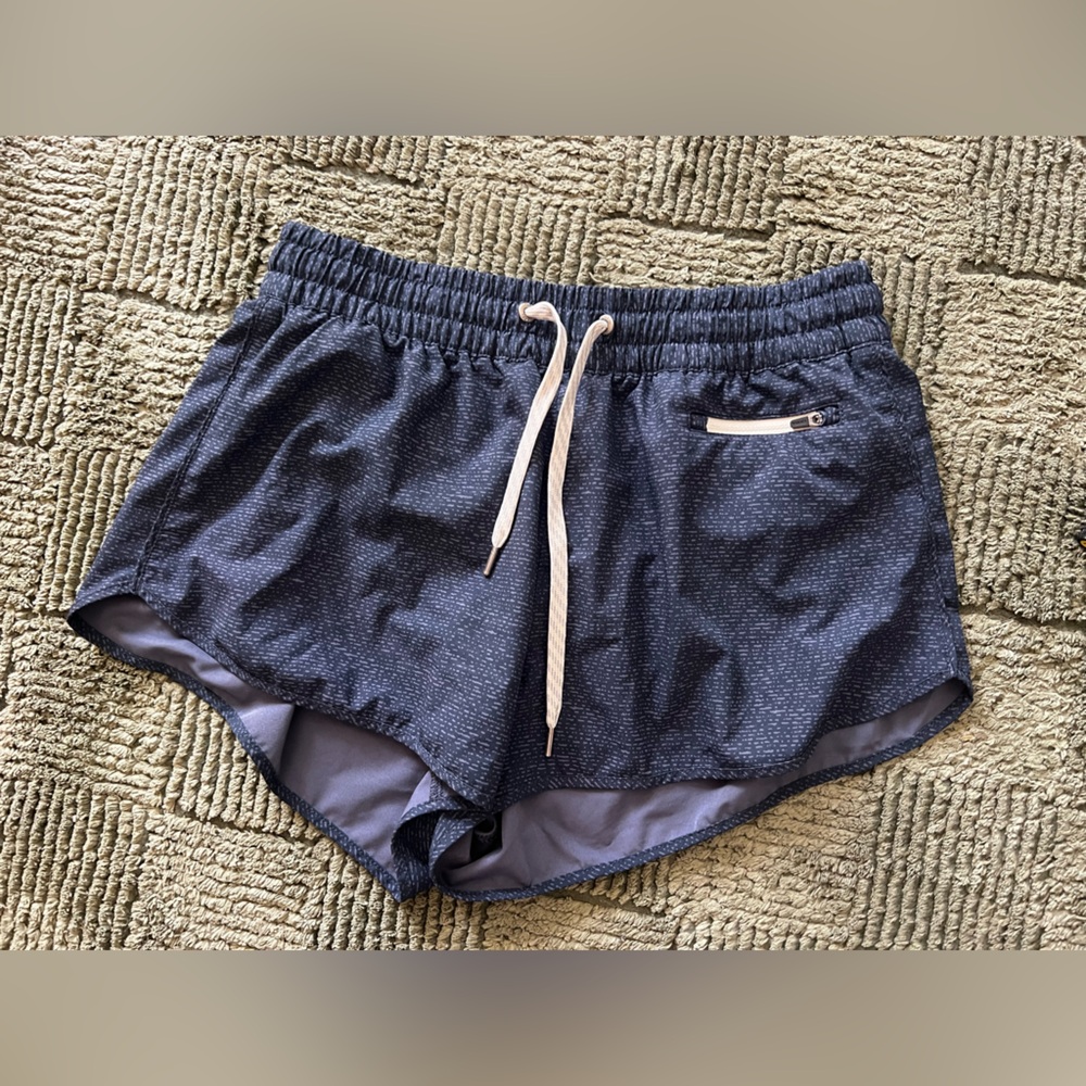 Vuori lined shorts